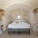 Trulli Meridiem Con Piscina וילה