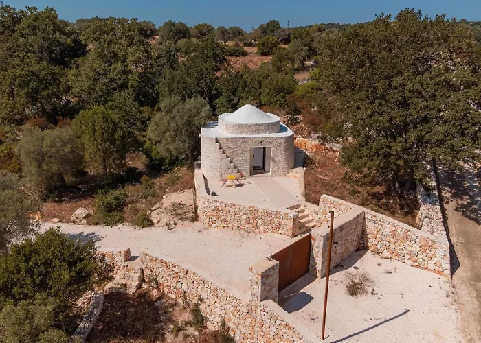 别墅 Trulli Meridiem Con Piscina *