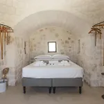 Trulli Meridiem Con Piscina *