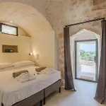 Trulli Meridiem Con Piscina Villa *