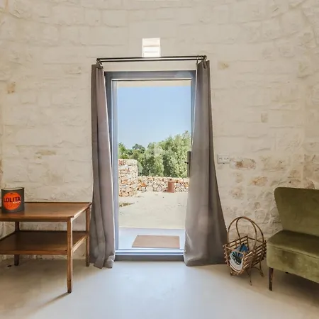 Trulli Meridiem Con Piscina 빌라