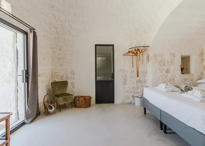 Trulli Meridiem Con Piscina *